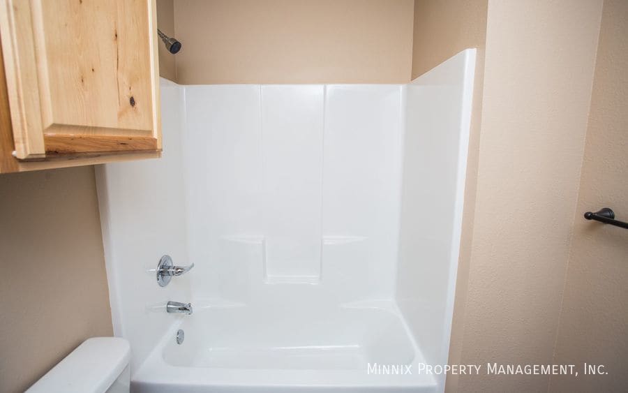 Building Photo - 2510 N Ave O