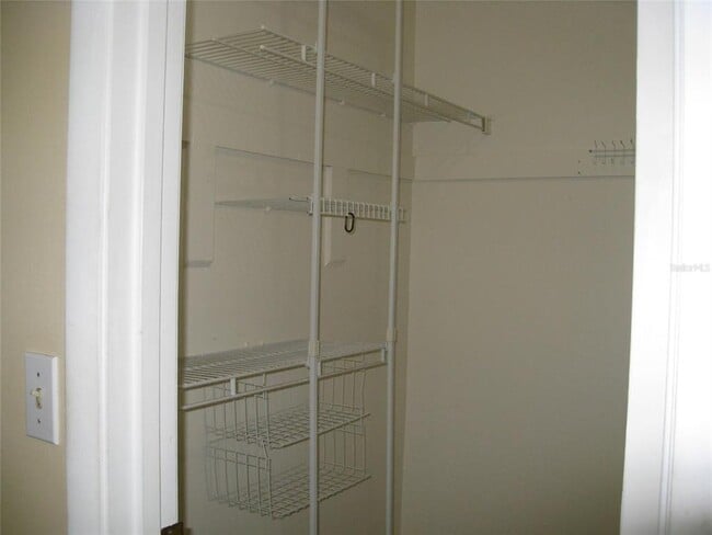 Building Photo - 10443 Manassas Cir