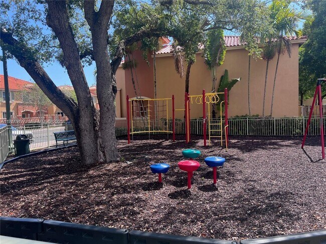 Building Photo - 2224 Anchor Ct