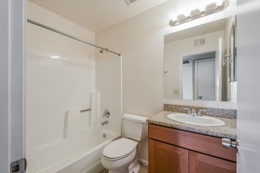 Building Photo - 4774 W Menadota Dr