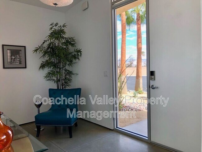 Building Photo - 2706 Alexander Club Dr