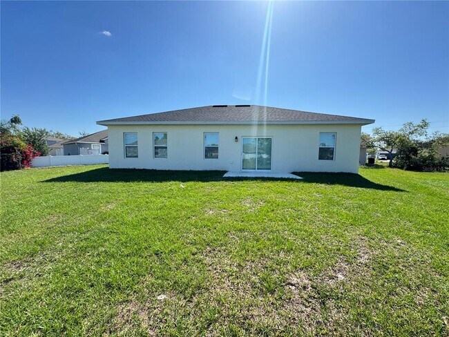 Building Photo - 1863 Manitoba Ct