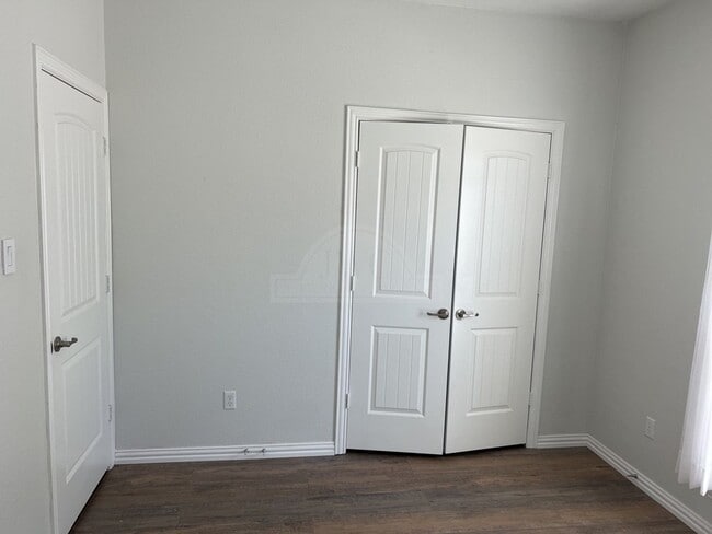 Building Photo - 6311 Serpentine Dr