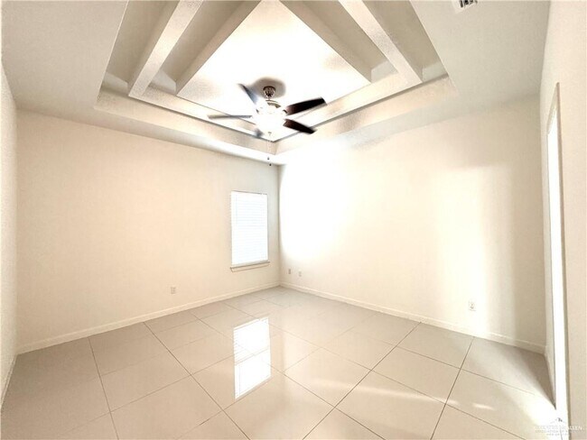 Building Photo - 19 Sabercat Ave