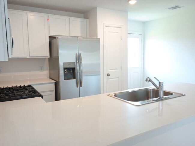 Building Photo - 26903 Vista Harbor Dr