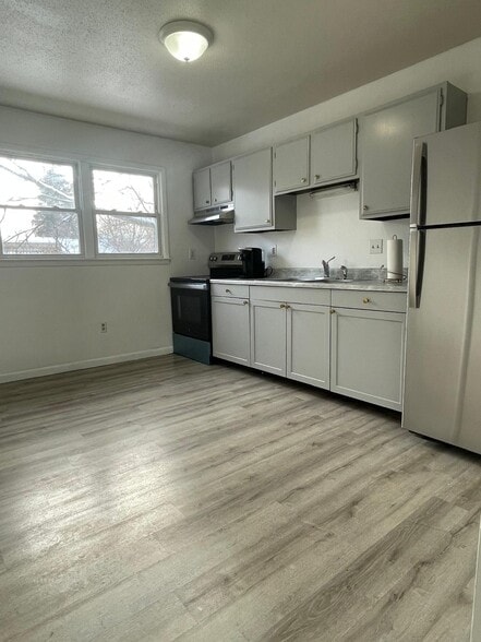 Building Photo - 123 N Champlain St