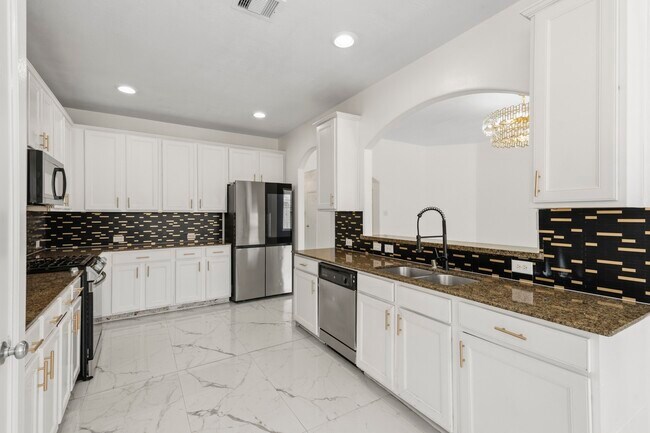 Building Photo - 21635 Alta Peak Way