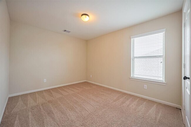 Building Photo - 19330 N Cottonwood Green Ln