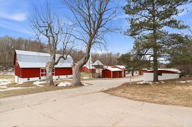 Building Photo - W14242 Hein Ln