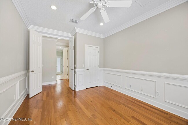 Building Photo - 213 Green Heron Way