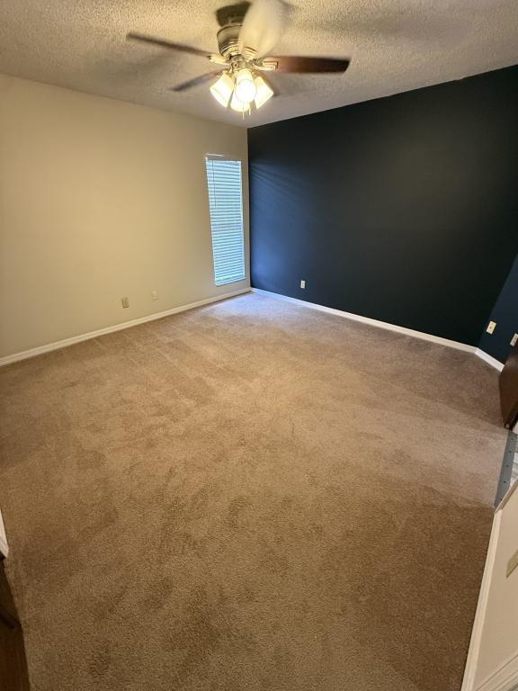 Building Photo - 6212 Horseshoe Ave