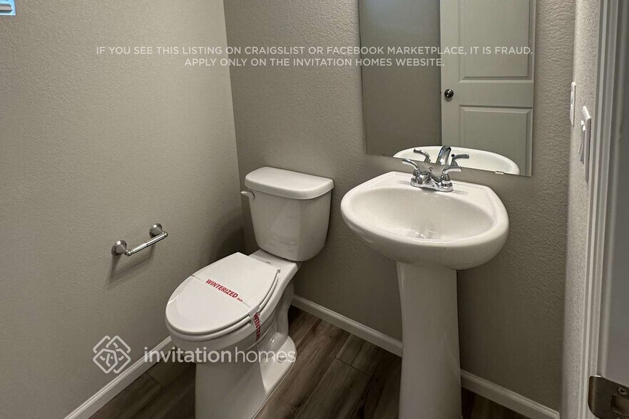 Building Photo - 22265 E 39th Ave