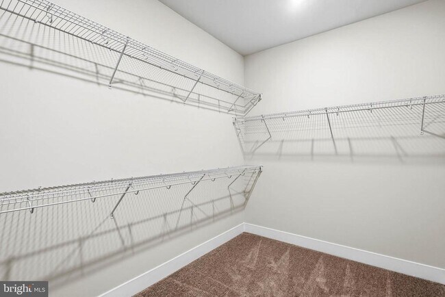 Building Photo - 32066 White Tail Dr