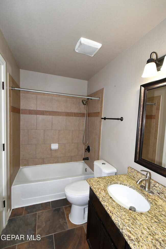 Building Photo - 300 Saltford Pl