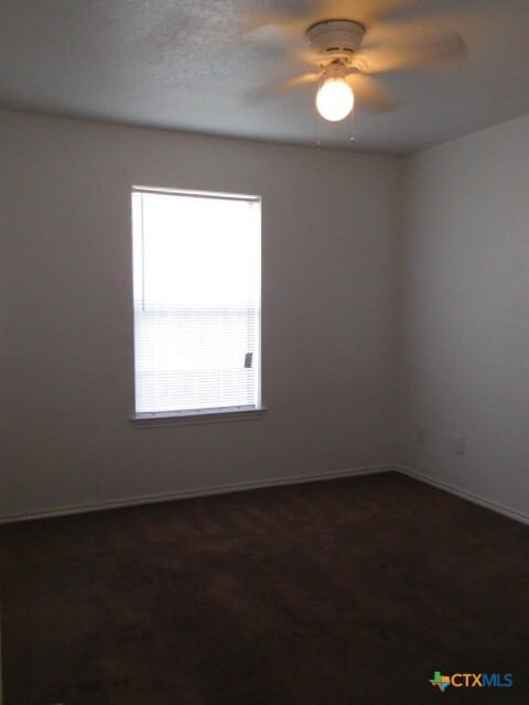Building Photo - 933 Rosewood Dr