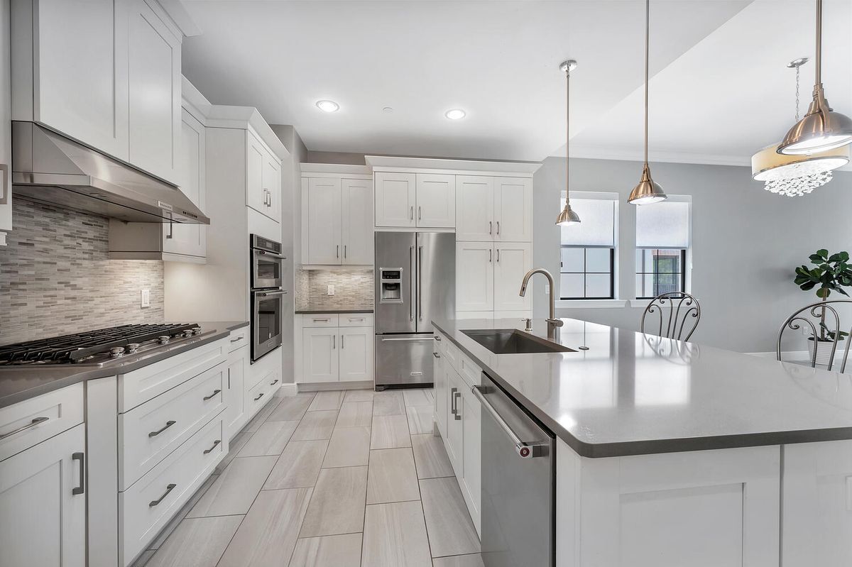 Building Photo - 16386 Viansa Wy