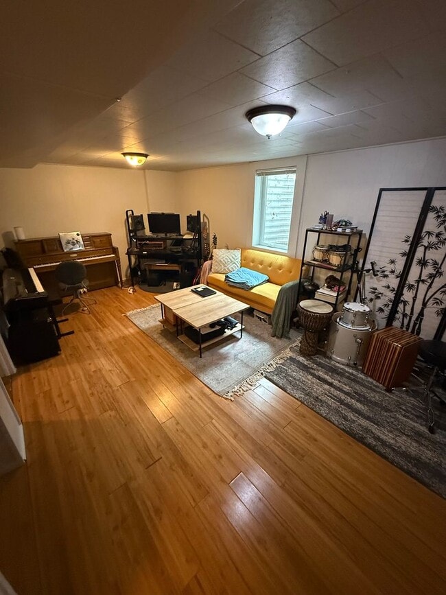 Building Photo - Williams2547