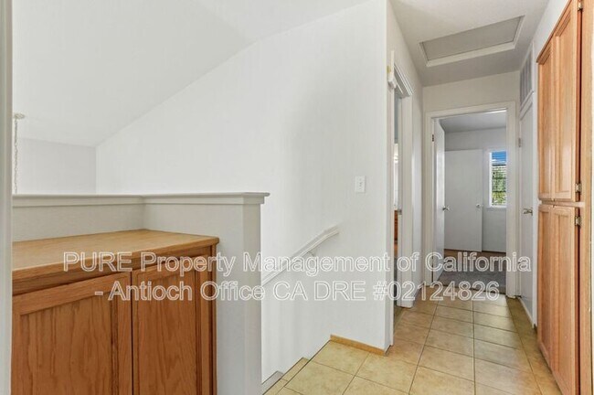 Building Photo - 1100 Twinbridge Ct