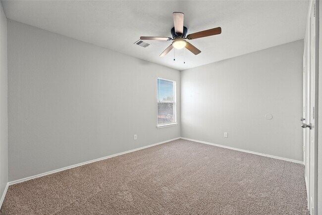 Building Photo - 7606 Hillsdale Park Ct