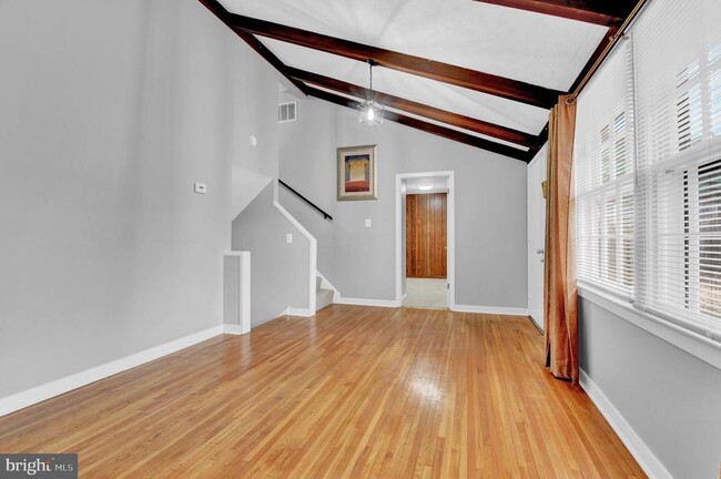 Building Photo - 402 Kerby Hill Rd