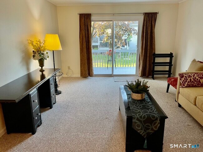 Building Photo - 448 Cypress Rd