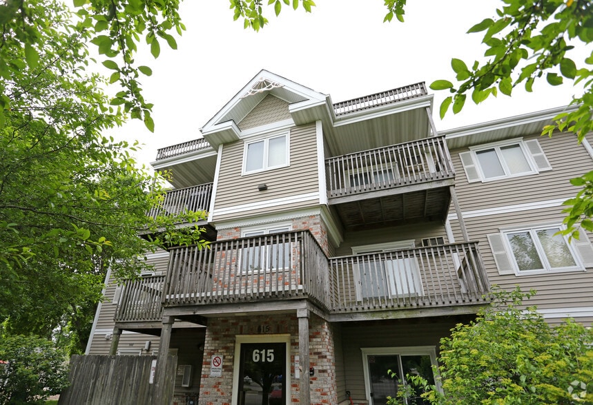 Oakland Pointe I 615619 17th Ave NW Altoona IA 50009 Apartment Finder