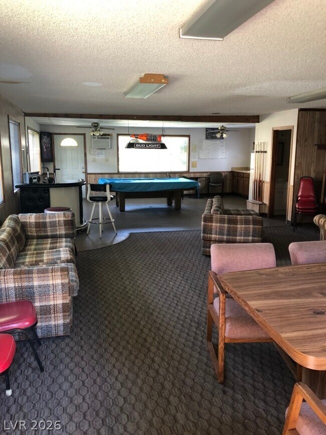 Building Photo - 350 E Desert Inn Rd