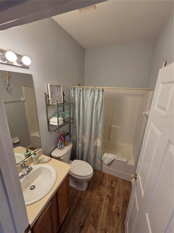 Building Photo - 24500 Bramhope Ct