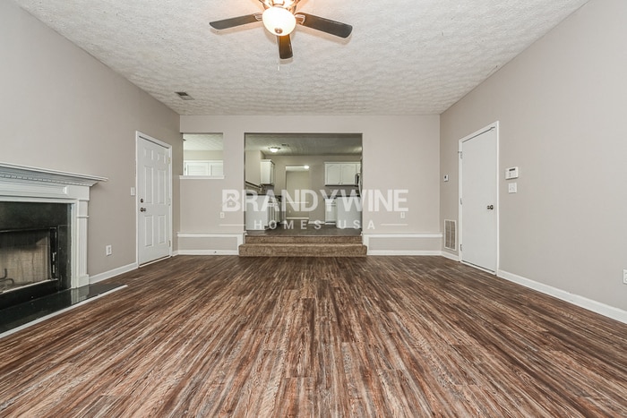 Building Photo - 1511 Mine Run