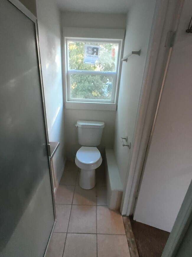 Building Photo - New Remodel- HOLIDAY SPECIAL- FIRST FULL M...