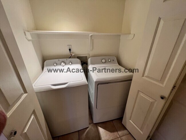 Building Photo - Beautiful home with private yard that backs to open space green belt