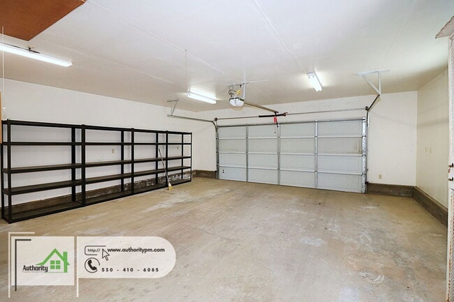Building Photo - 4465 Red Bluff St