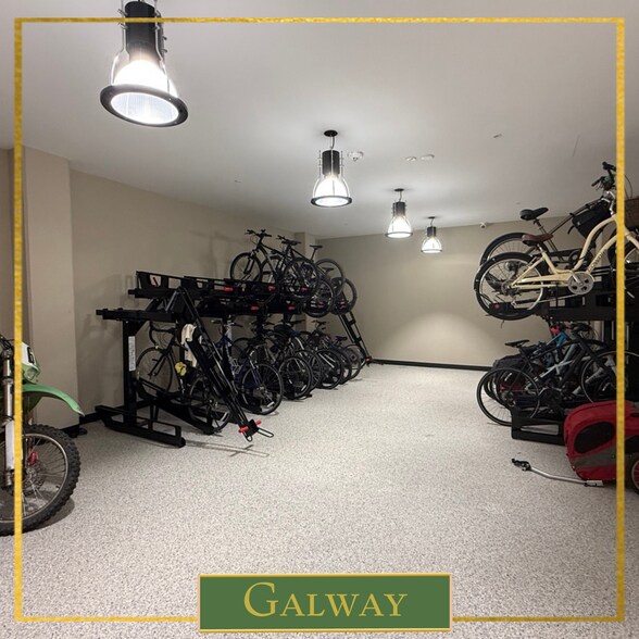 Building Photo - 3578 Rambla Pl