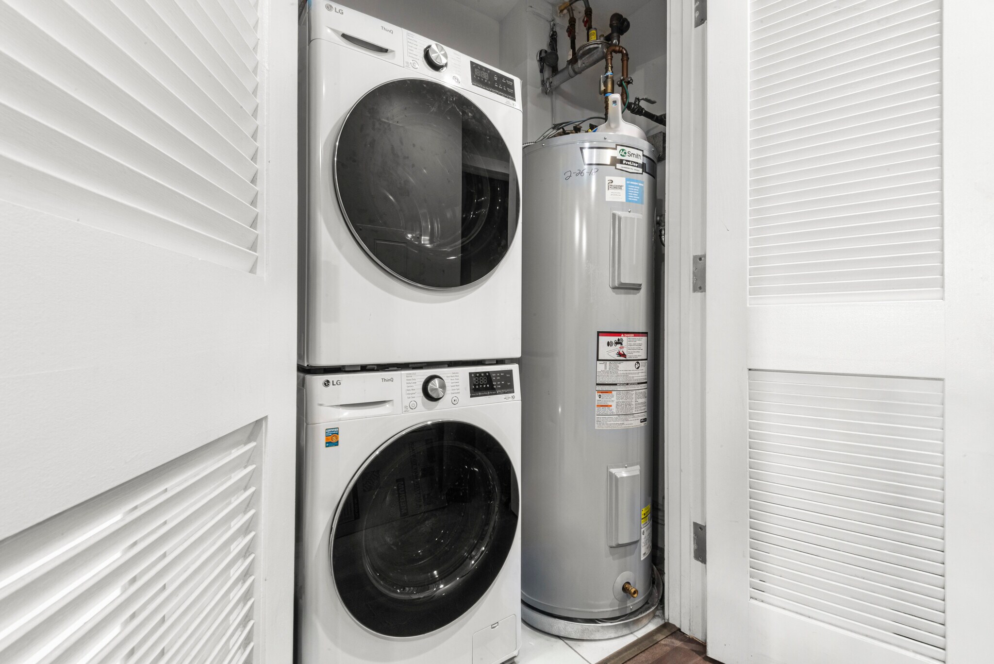 Building Photo - 3312 Hudson Ave