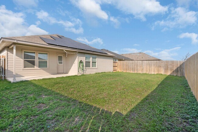 Building Photo - 4-bedroom 2-bathroom house!  Close to Fort Hood!