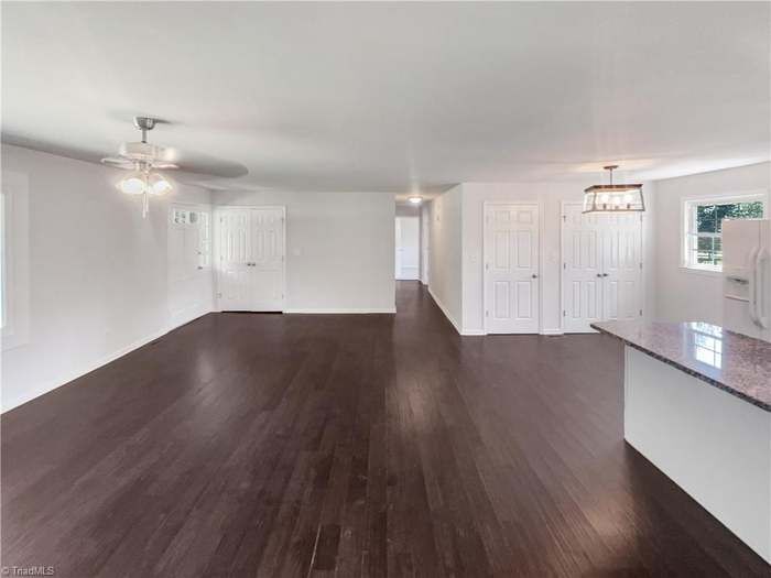 Building Photo - 2030 Chesapeake Dr