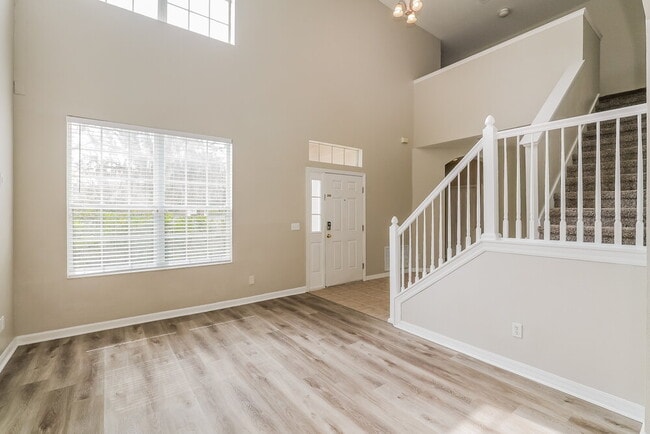 Building Photo - 6322 36th Ct E