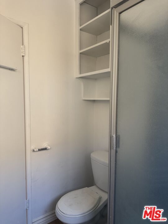 Building Photo - 4106 Rosewood Ave