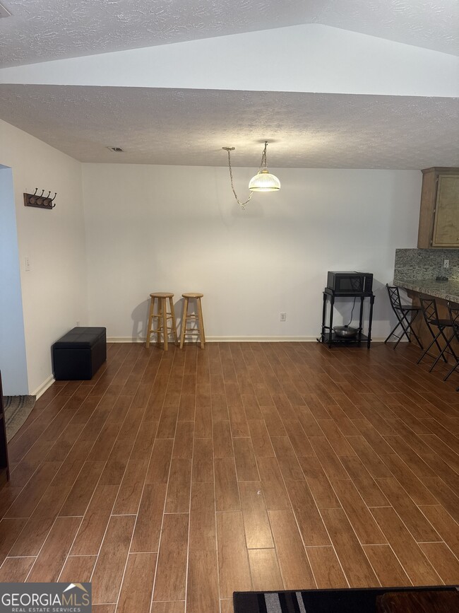 Building Photo - 255 Monmouth Dr