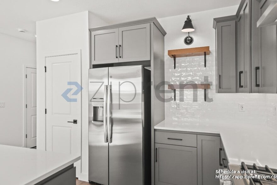 Building Photo - 412 Gold Coast Rd