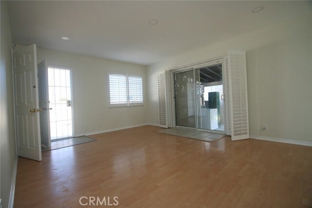 Building Photo - 9968 Daines Dr