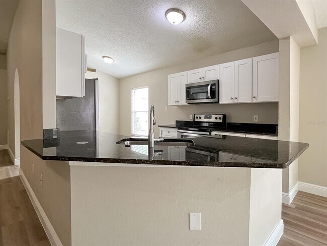 Building Photo - 522 Grand Royal Cir