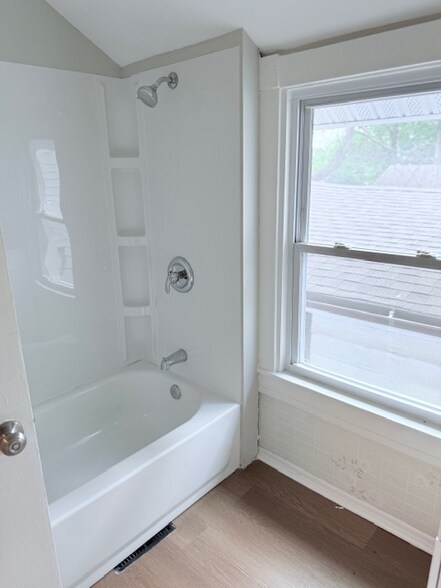 Building Photo - 6614 Chamberlain Ave