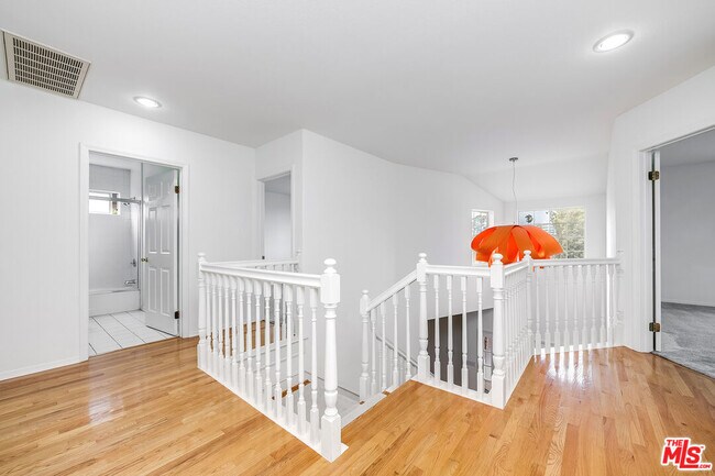 Building Photo - 6074 W 75th Pl