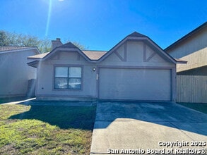 Building Photo - 9930 Amber Field Dr