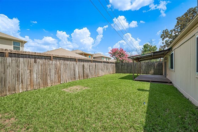 Building Photo - 6822 Stonewater