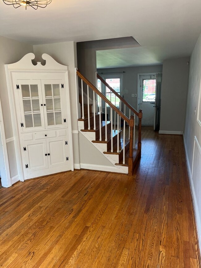 Building Photo - Spacious 3-Bedroom Towson Townhome with Of...