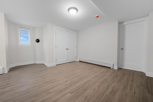 Building Photo - 135 Beekman Ave