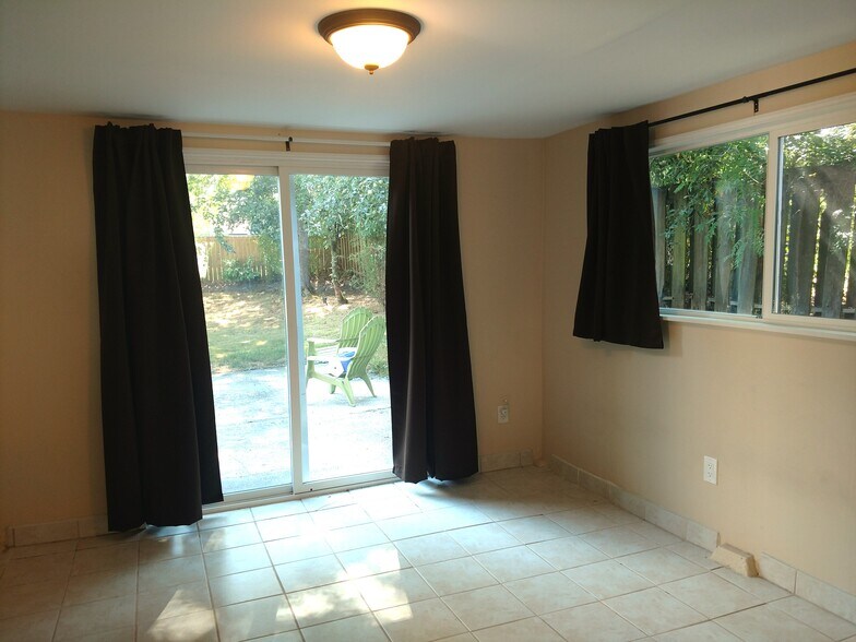 Building Photo - 7451 NE 146th St