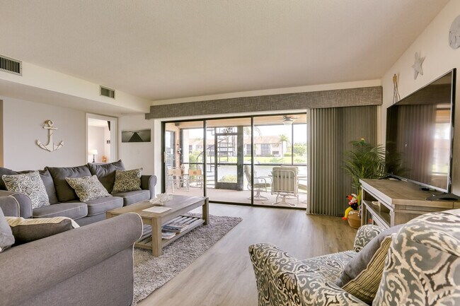 Building Photo - 3722 SE 12th Ave